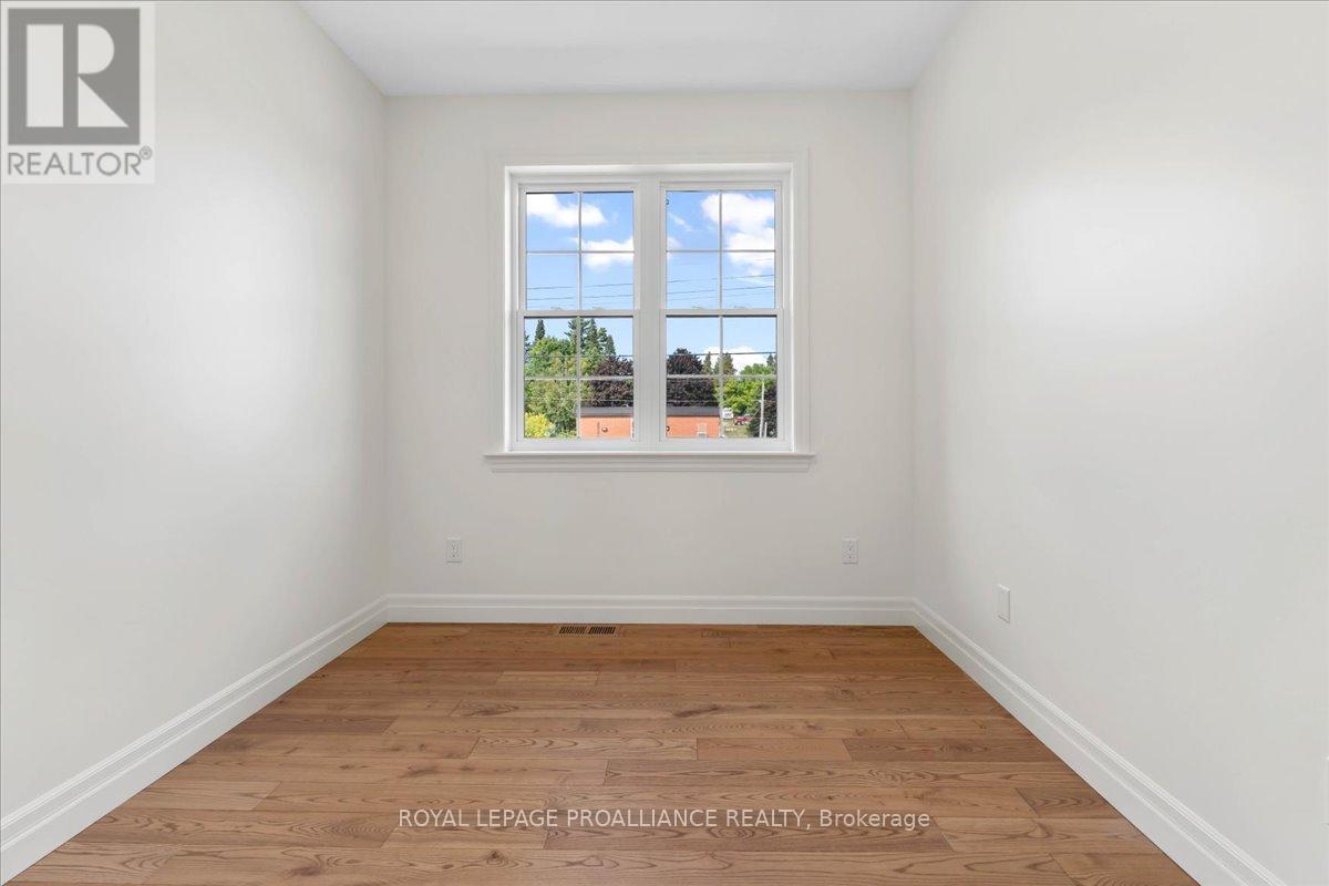 163 Pomeroy Avenue, Tweed, Ontario  K0K 3J0 - Photo 16 - X12643550