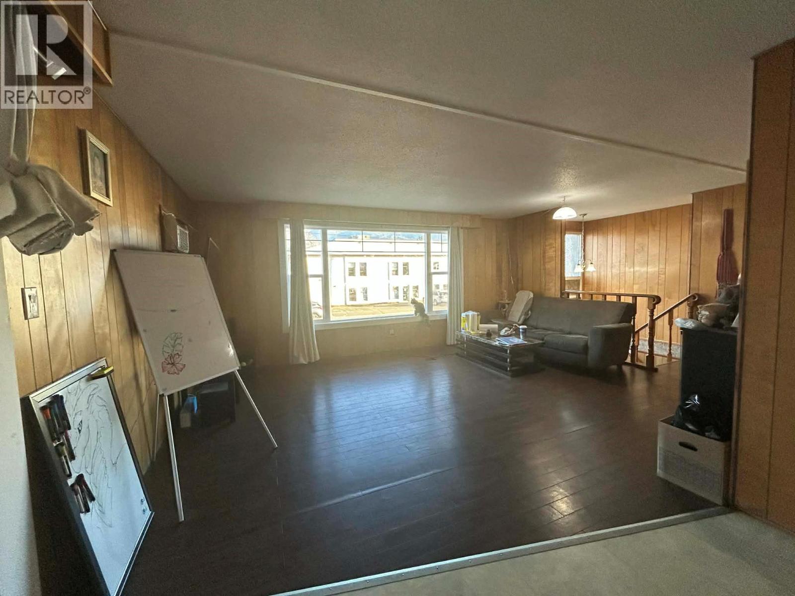 7083 Donaldson Drive, Grand Forks, British Columbia  V0H 1H0 - Photo 4 - 10371341