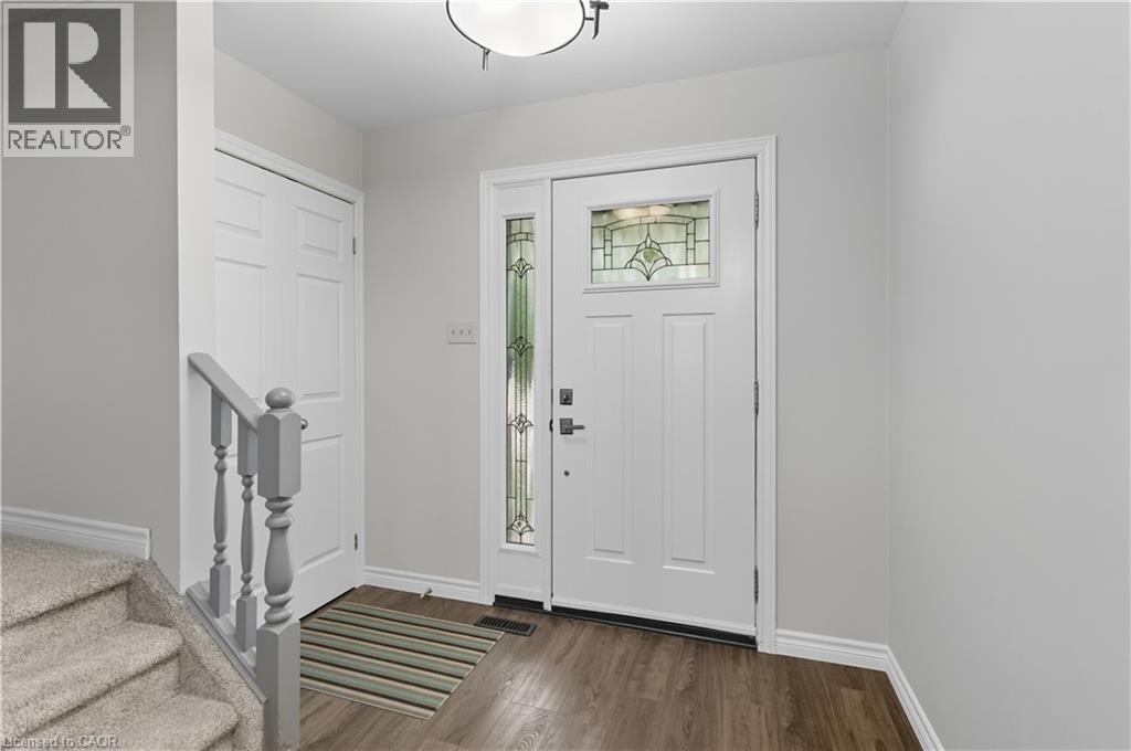 56 Muscot Drive, Hamilton, Ontario  L8J 2B3 - Photo 5 - 40772270