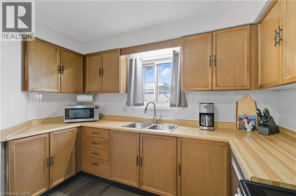 56 Muscot Drive, Hamilton, Ontario  L8J 2B3 - Photo 12 - 40772270