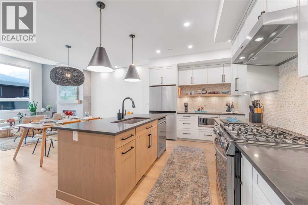 3, 1405 1st Avenue, Canmore, Alberta  T1W 1M5 - Photo 9 - A2253065