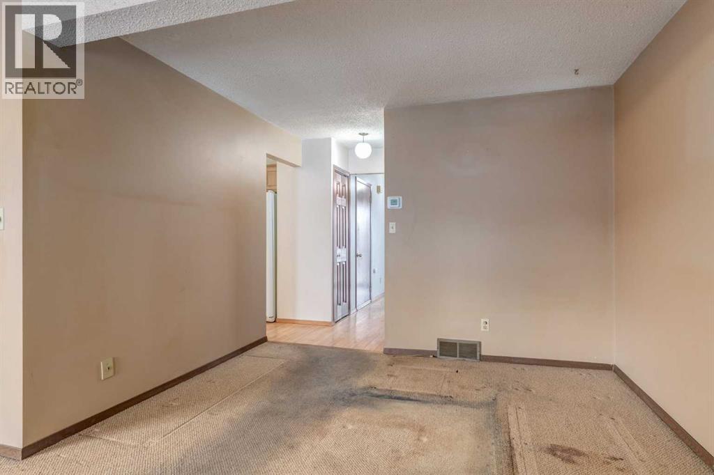 2413 146 Avenue Se, Calgary, Alberta  T2J 5Y9 - Photo 4 - A2275669