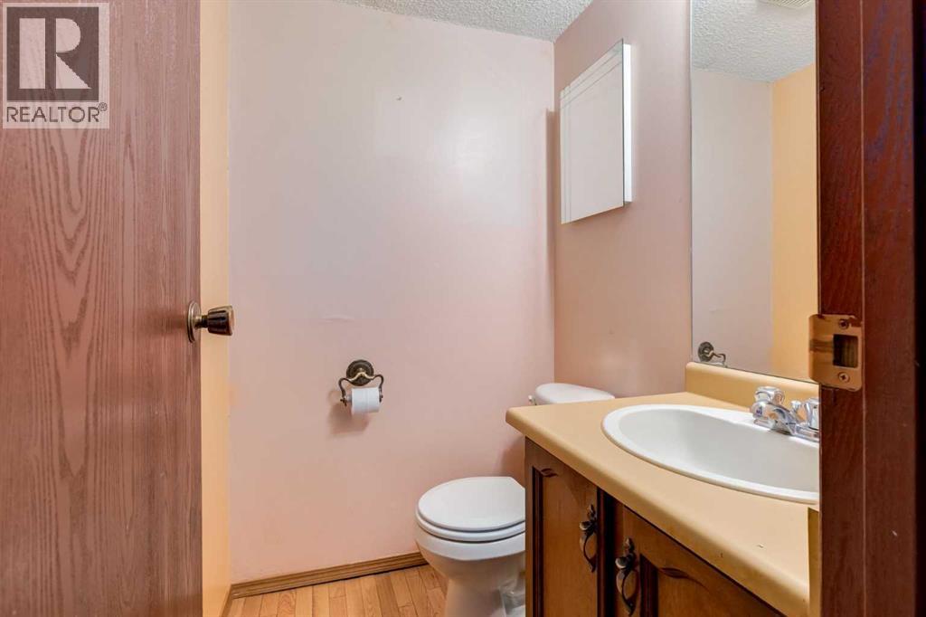 2413 146 Avenue Se, Calgary, Alberta  T2J 5Y9 - Photo 8 - A2275669