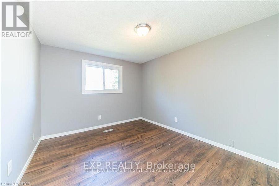 1186 Gatewood Road, London East, Ontario  N5Y 5A7 - Photo 8 - X12643538