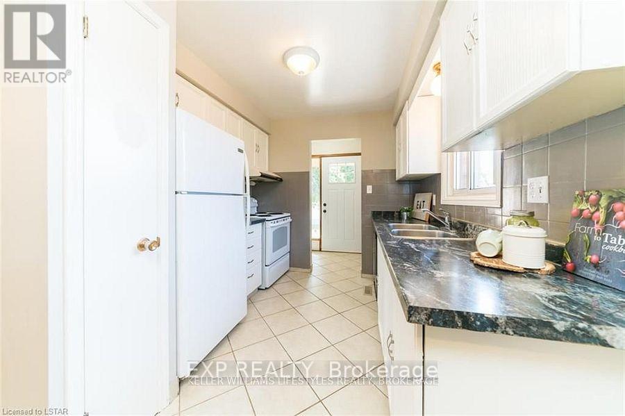 1186 Gatewood Road, London East, Ontario  N5Y 5A7 - Photo 9 - X12643538