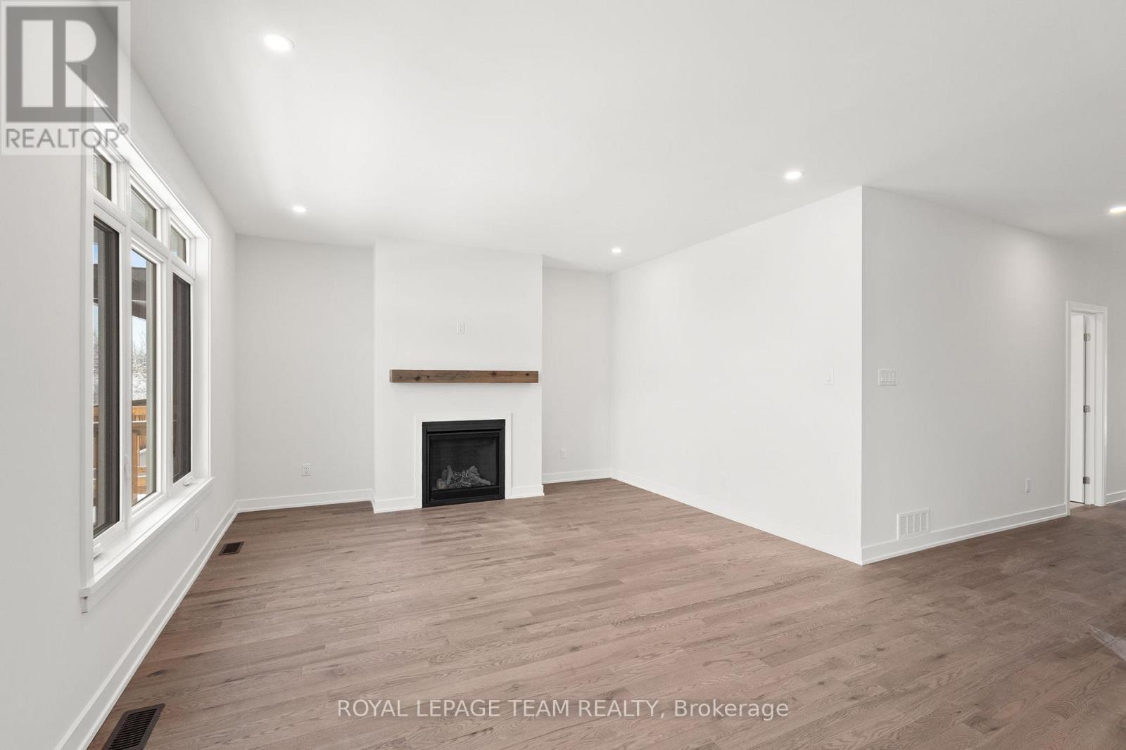 1086 Moore Street, Brockville, Ontario  K6V 0H2 - Photo 22 - X12643532