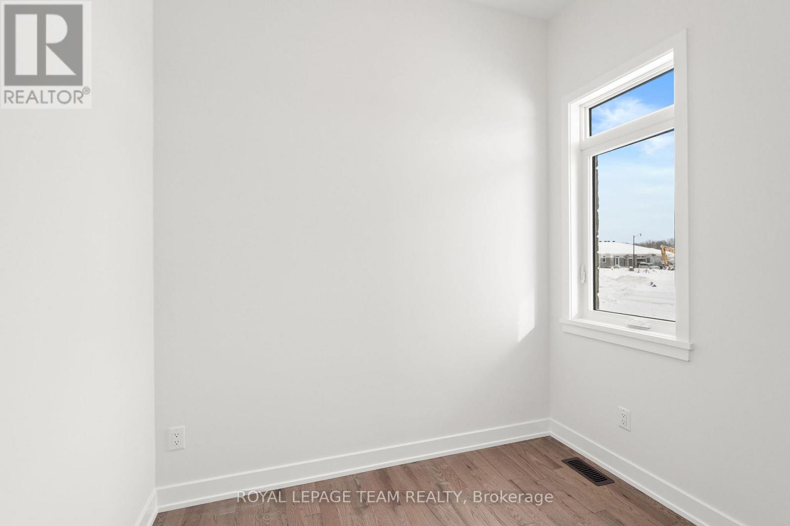 1086 Moore Street, Brockville, Ontario  K6V 0H2 - Photo 34 - X12643532