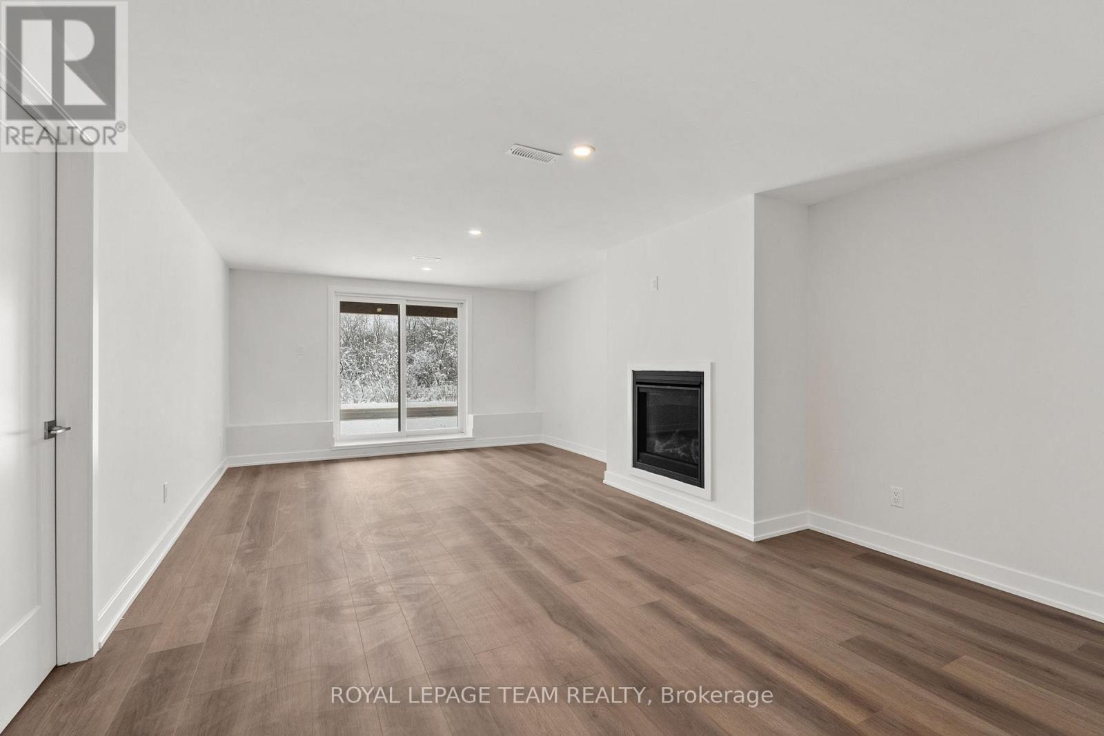 1086 Moore Street, Brockville, Ontario  K6V 0H2 - Photo 37 - X12643532