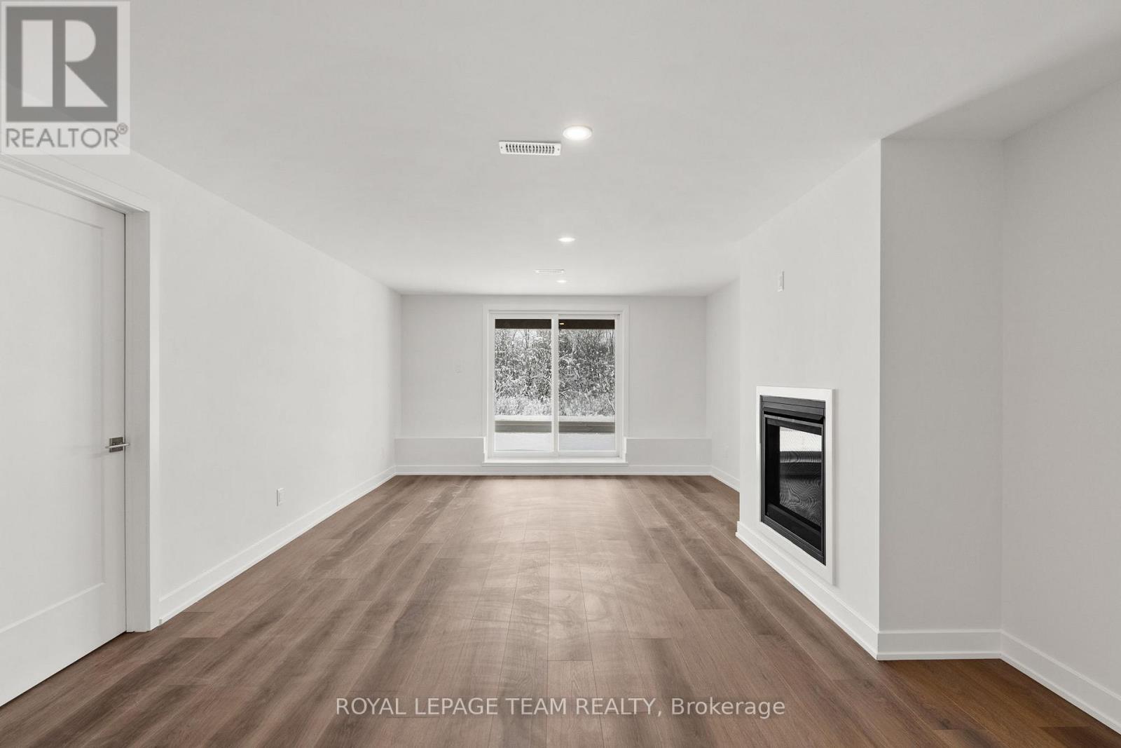 1086 Moore Street, Brockville, Ontario  K6V 0H2 - Photo 38 - X12643532