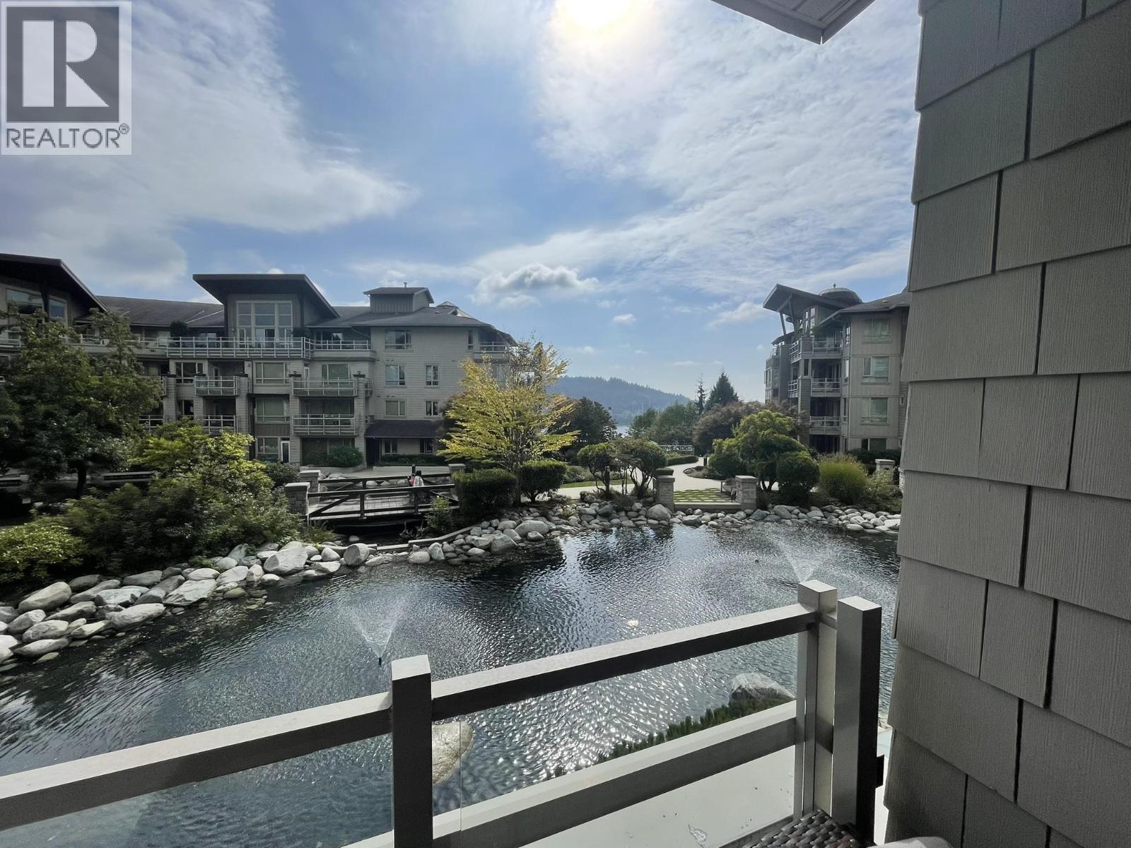 207 580 RAVEN WOODS DRIVE, North Vancouver, British Columbia