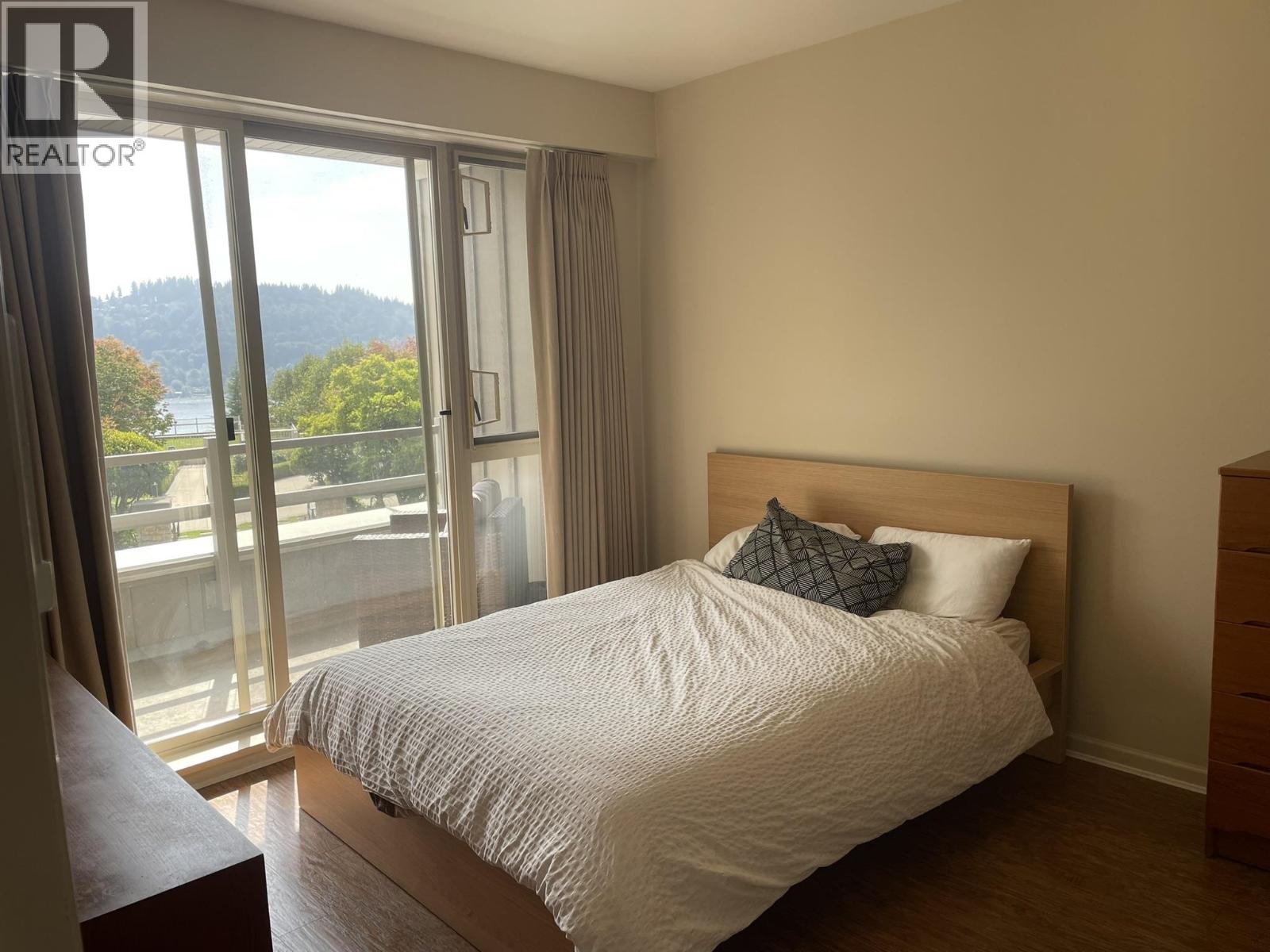 207 580 Raven Woods Drive, North Vancouver, British Columbia V7G 2T2 - Photo 6 - R3074556