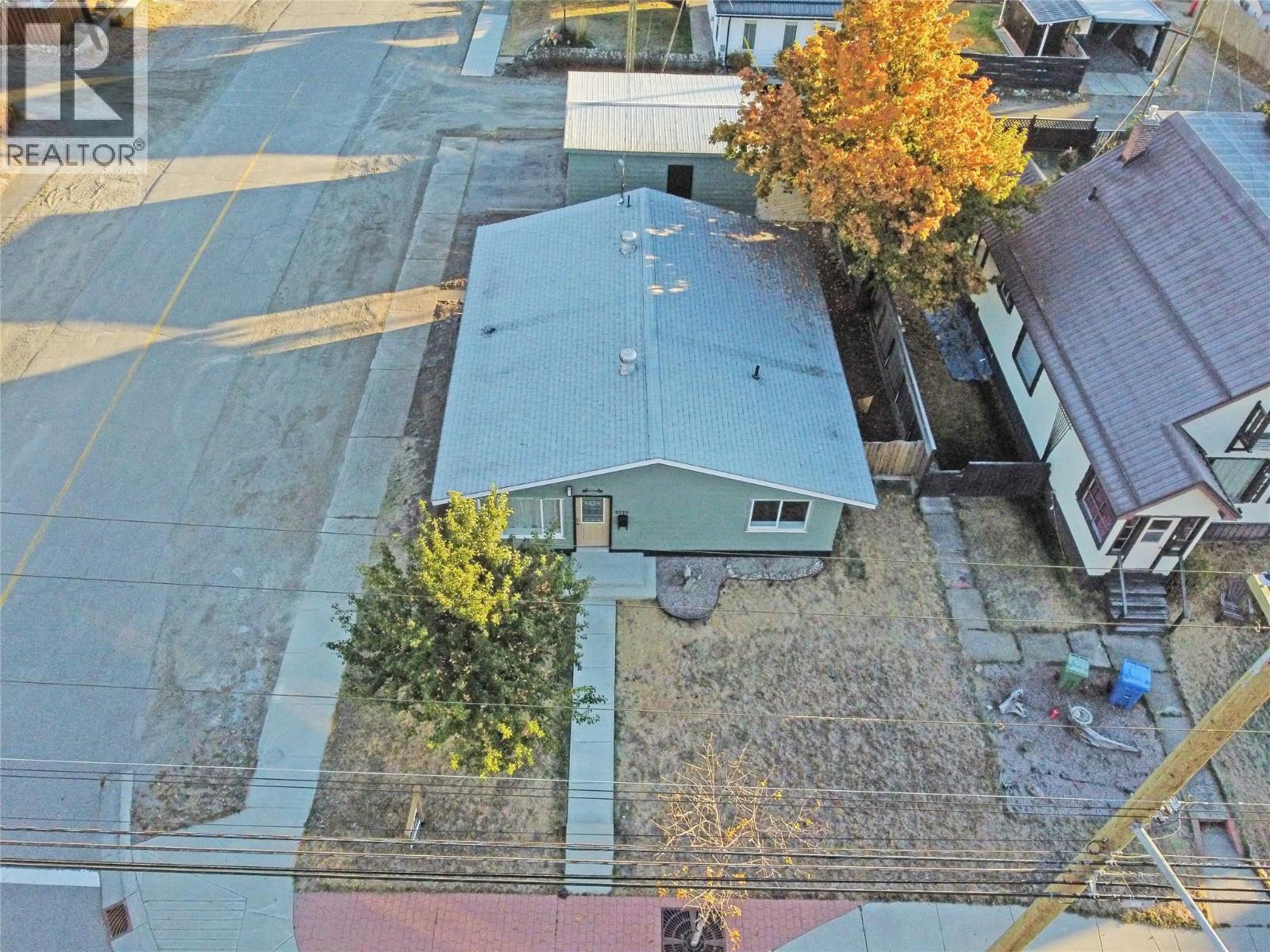 2210 Warren Avenue, Kimberley, British Columbia  V1A 1S9 - Photo 32 - 10365733