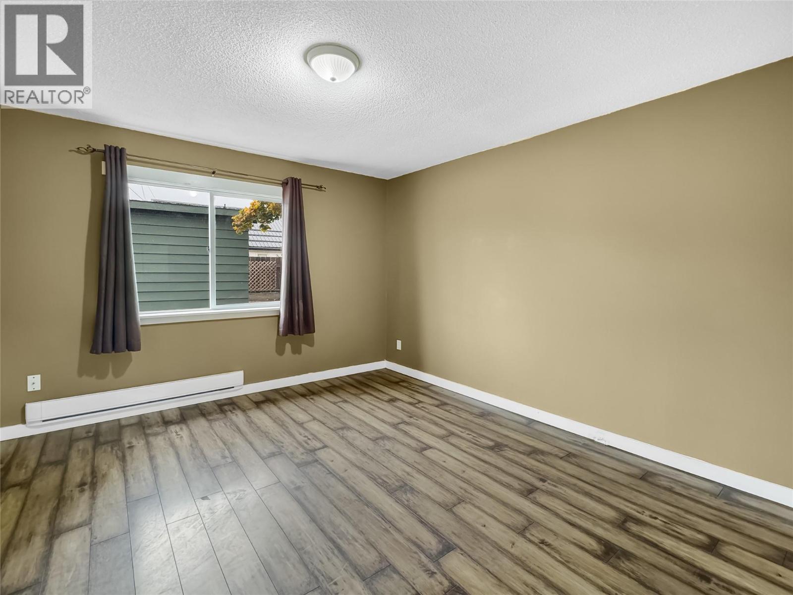 2210 Warren Avenue, Kimberley, British Columbia  V1A 1S9 - Photo 14 - 10365733