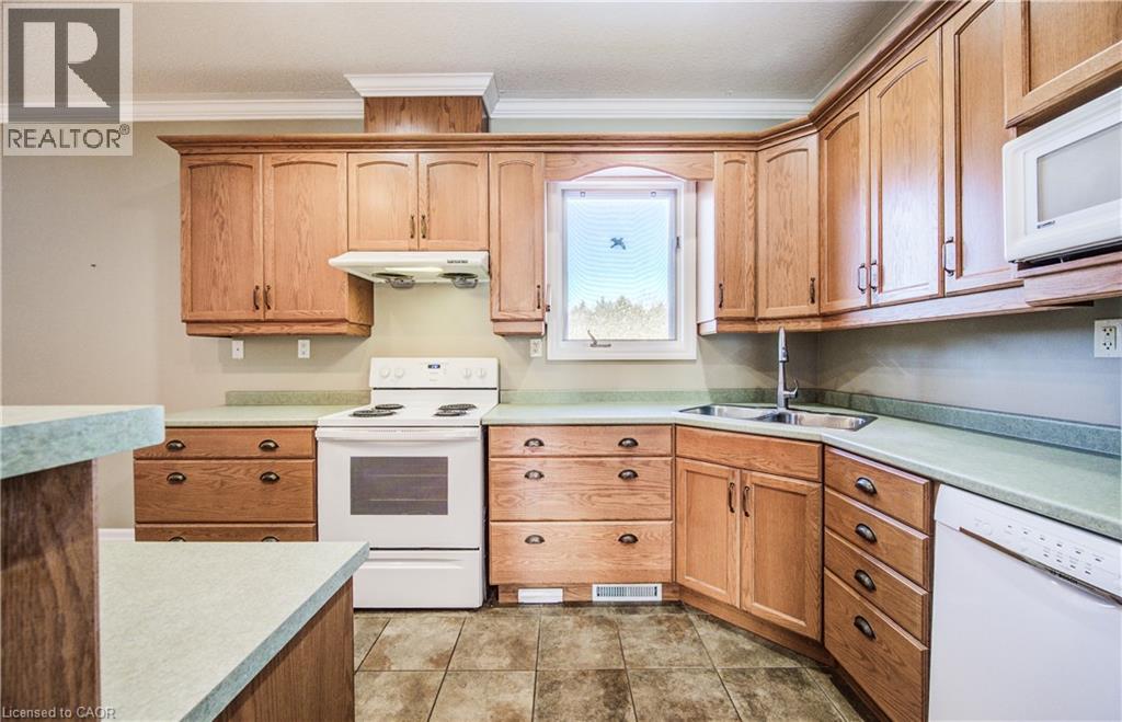 4075 Victoria Road S, Puslinch, Ontario  N0B 2J0 - Photo 9 - 40794100