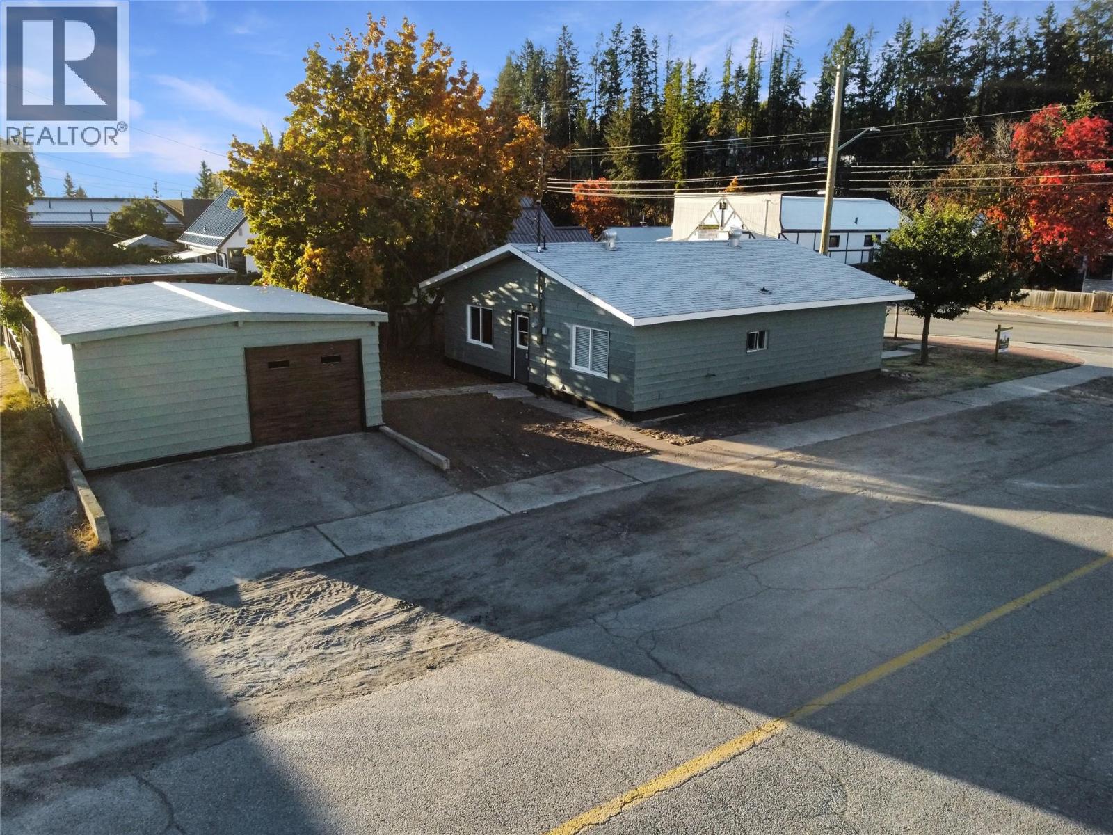 2210 Warren Avenue, Kimberley, British Columbia  V1A 1S9 - Photo 22 - 10365733