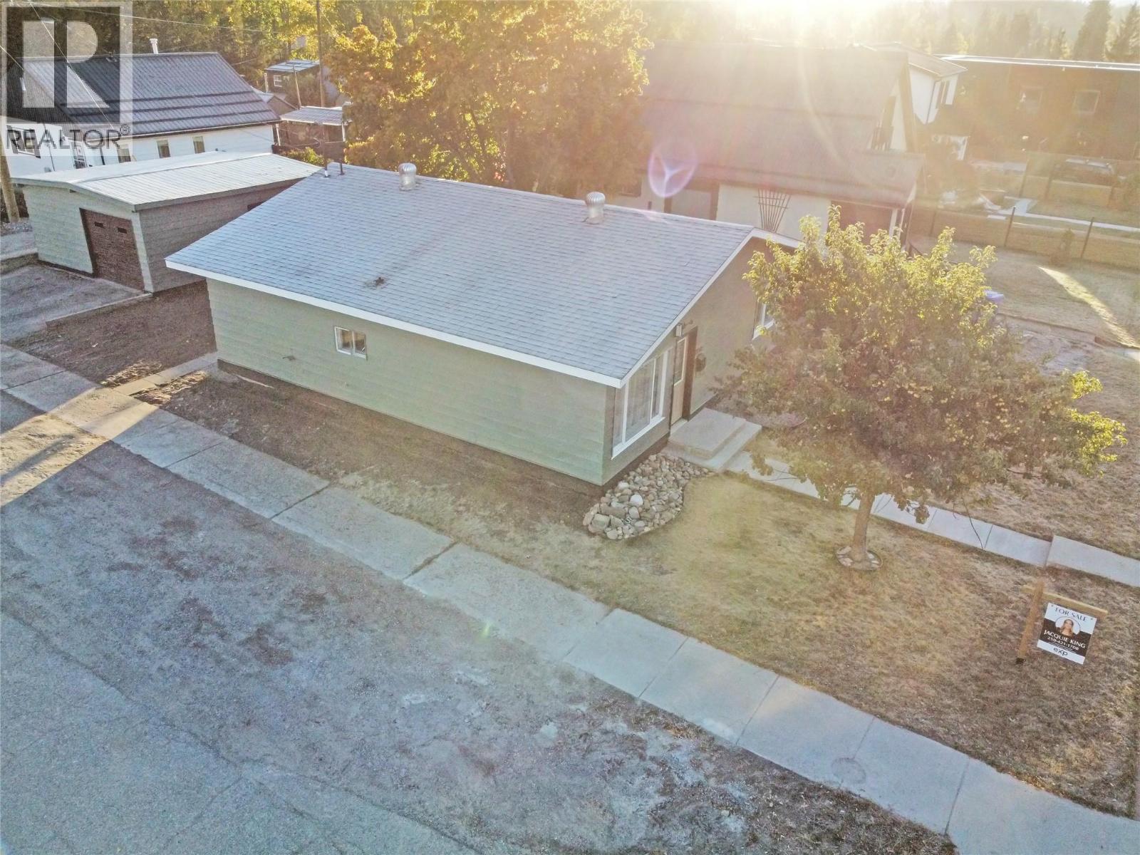 2210 Warren Avenue, Kimberley, British Columbia  V1A 1S9 - Photo 33 - 10365733