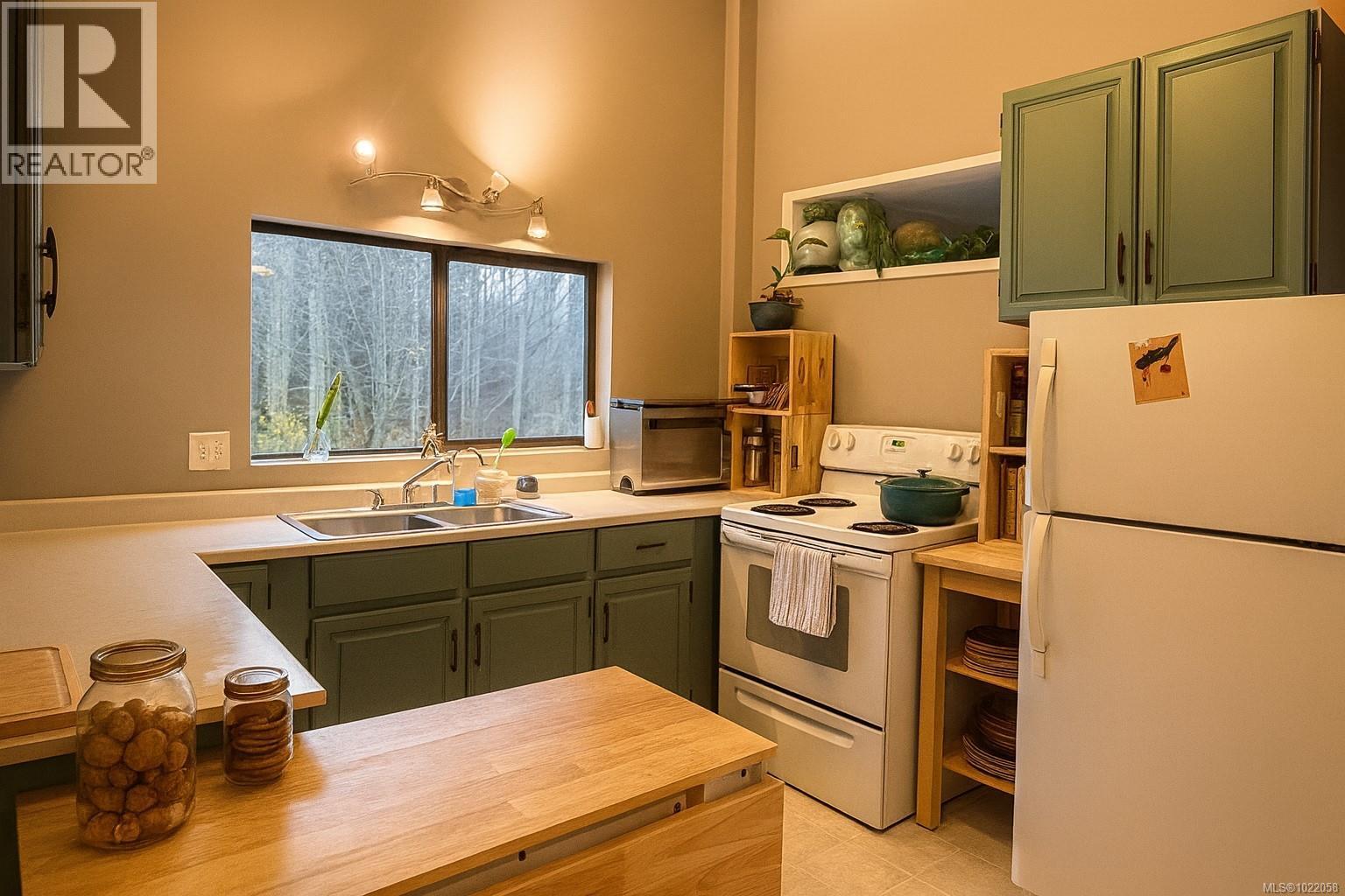 7521 Porier Rd, Sooke, British Columbia  V9Z 0J6 - Photo 38 - 1022058