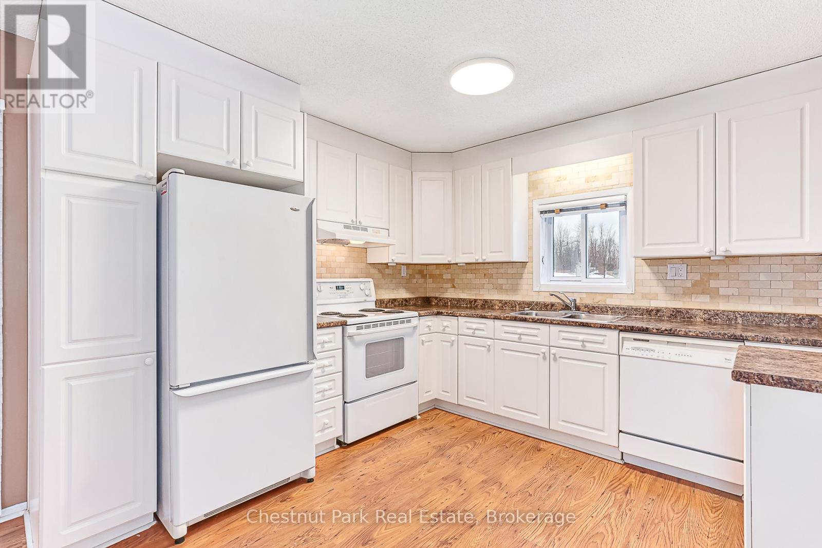 209548 Highway 26, Blue Mountains, Ontario  L9Y 0T1 - Photo 8 - X12643542