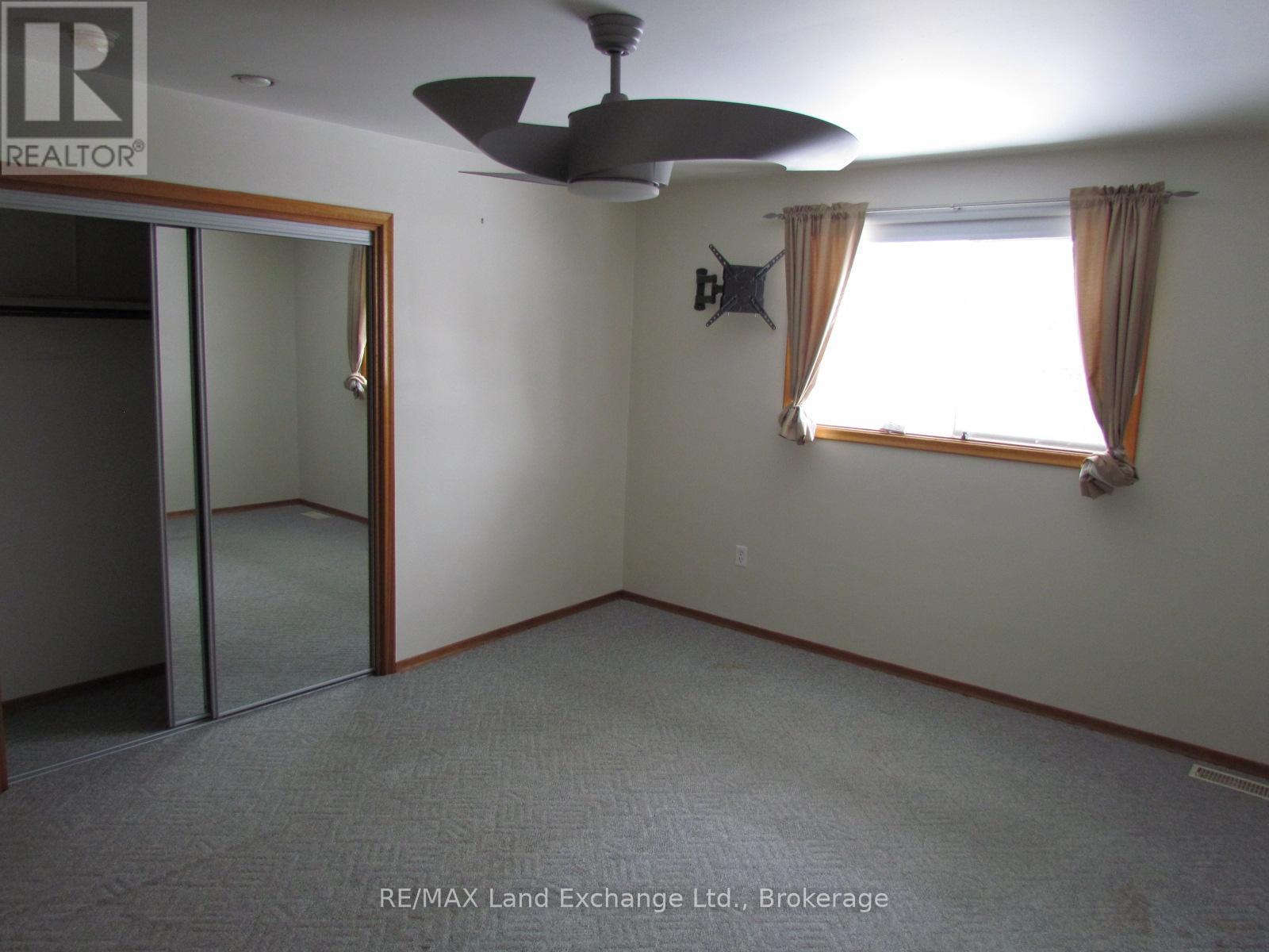 251 4th Avenue, Hanover, Ontario  N4N 2B6 - Photo 16 - X12643552