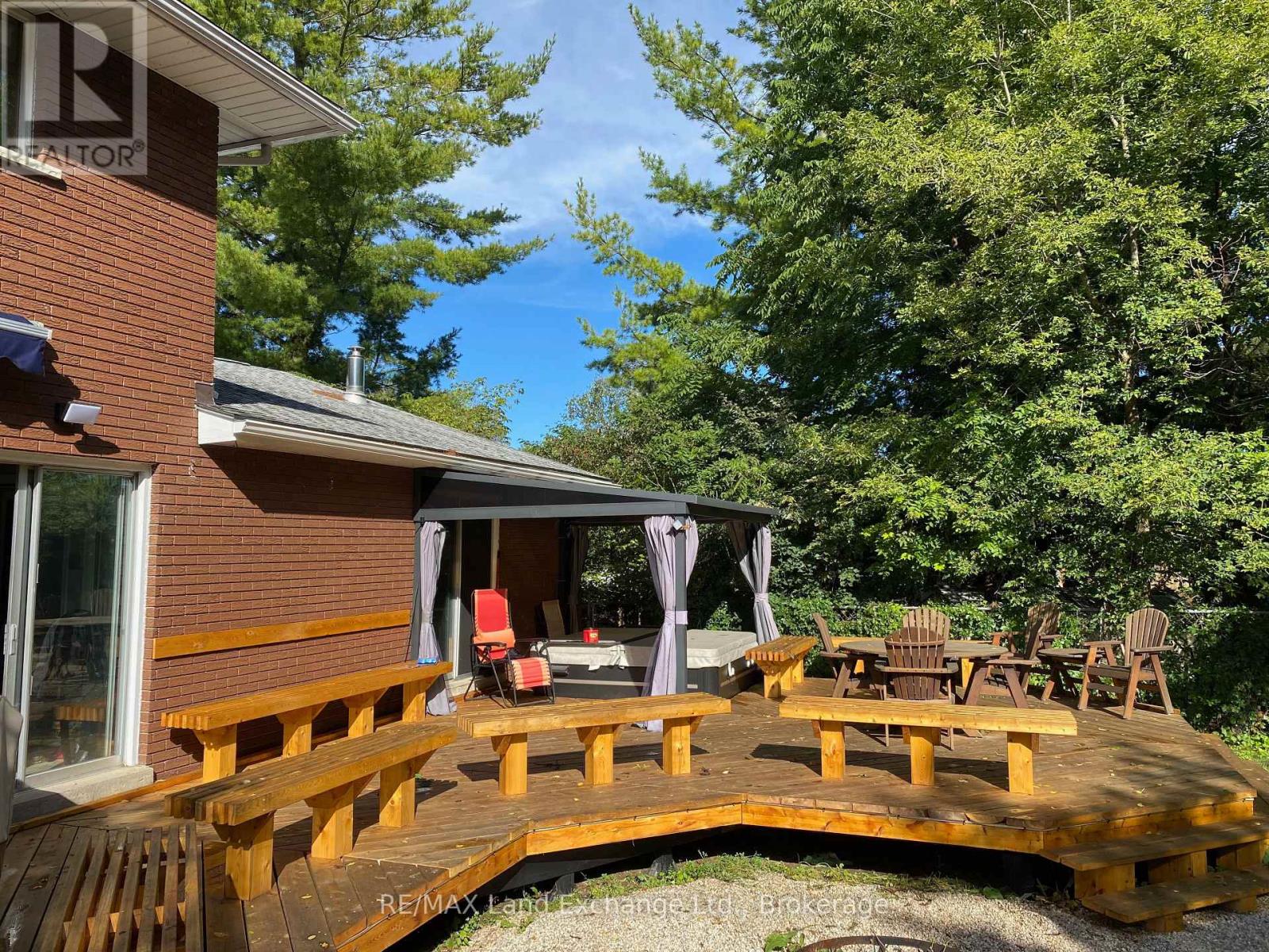 251 4th Avenue, Hanover, Ontario  N4N 2B6 - Photo 27 - X12643552