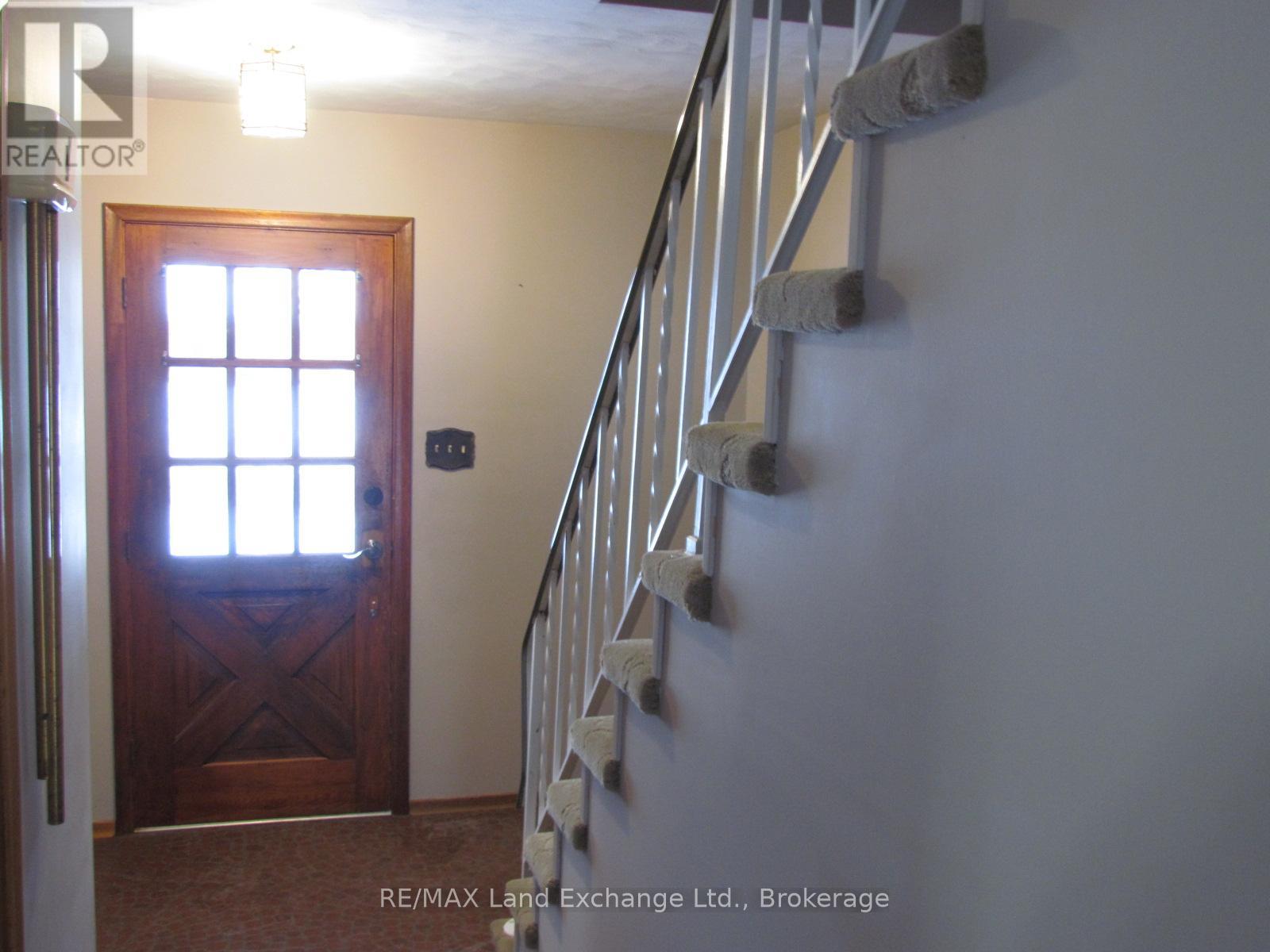 251 4th Avenue, Hanover, Ontario  N4N 2B6 - Photo 5 - X12643552