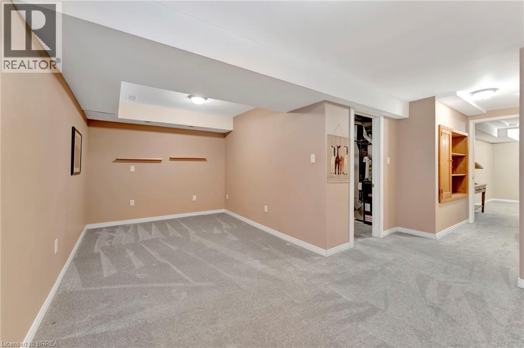 31 Moss Boulevard Unit# 26, Dundas, Ontario  L9H 7A6 - Photo 32 - 40766778