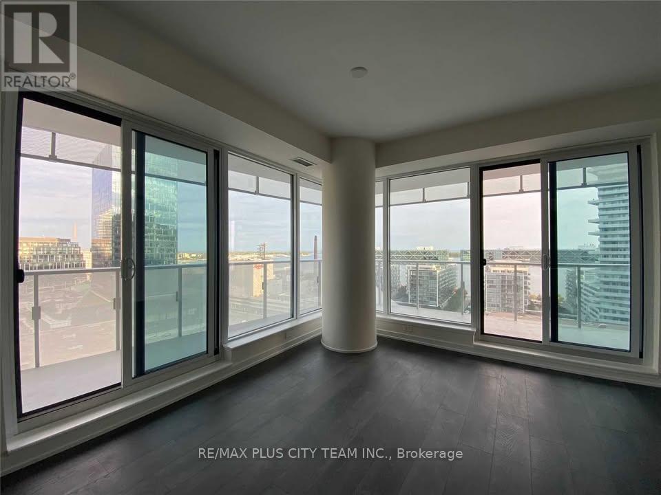 1402 - 28 Freeland Street, Toronto, Ontario  M5E 0E3 - Photo 3 - C12643226