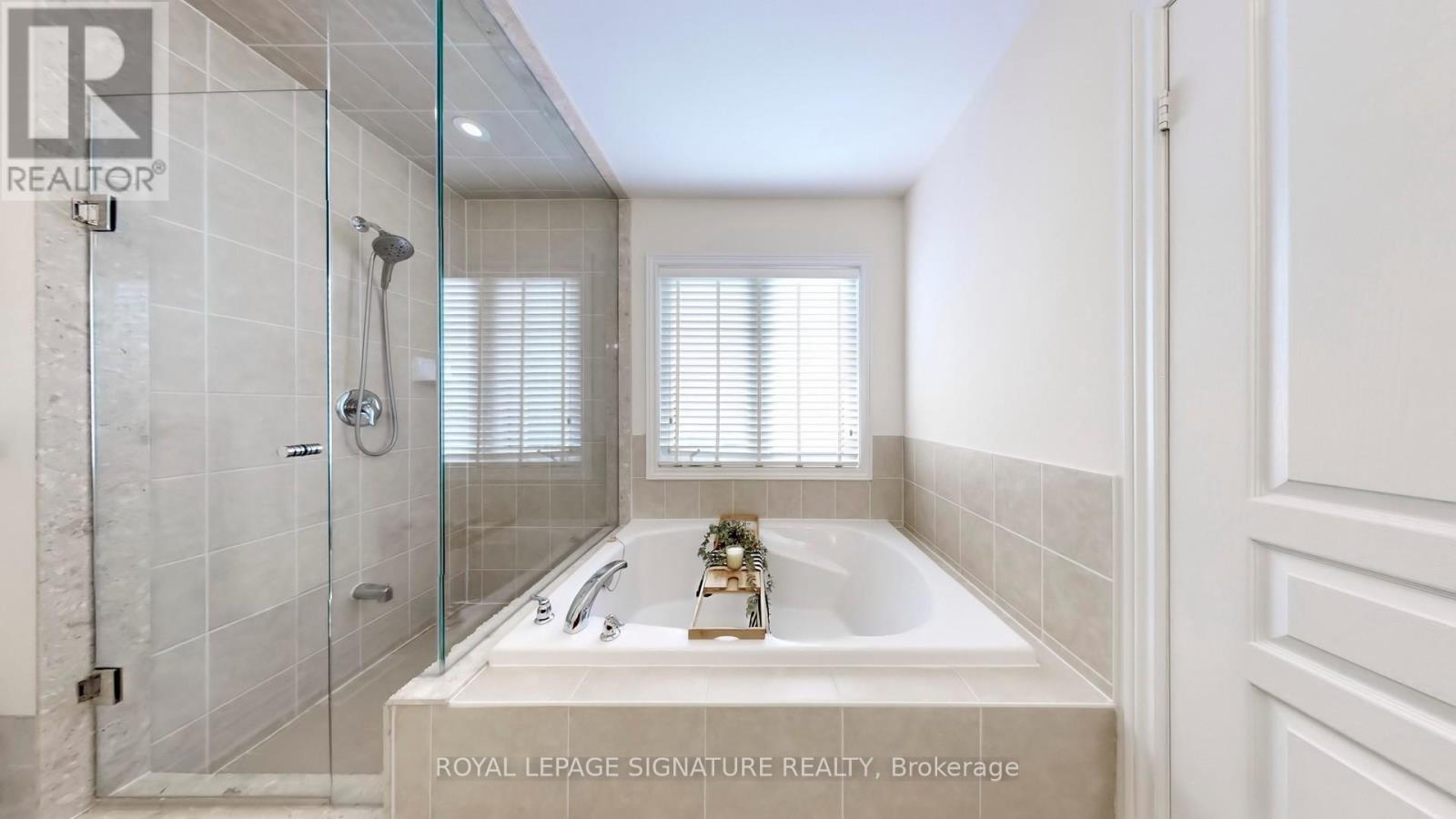 23 Frederick Stamm Crescent, Markham, Ontario  L6C 0X2 - Photo 9 - N12565628