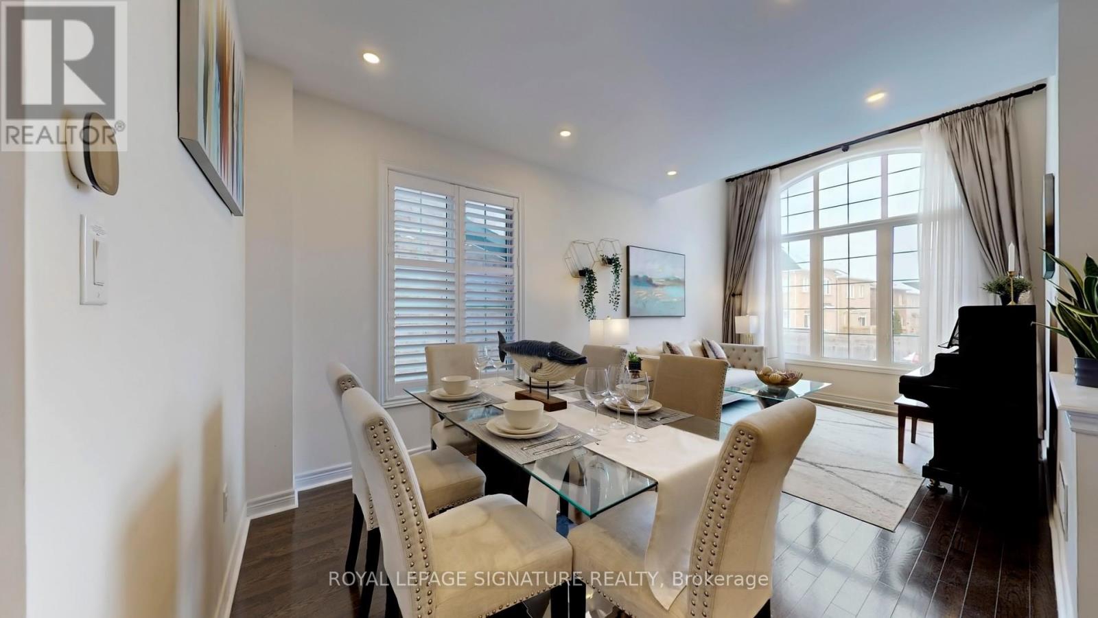 23 Frederick Stamm Crescent, Markham, Ontario  L6C 0X2 - Photo 3 - N12565628