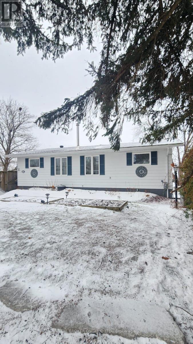 1909 WOODS BAY ROAD, Severn, Ontario