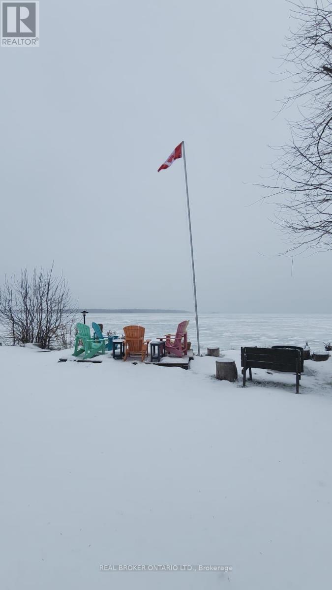 1909 Woods Bay Road, Severn, Ontario  L3V 0V7 - Photo 50 - S12361939