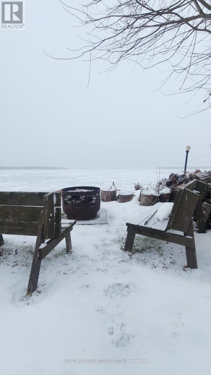 1909 Woods Bay Road, Severn, Ontario  L3V 0V7 - Photo 49 - S12361939