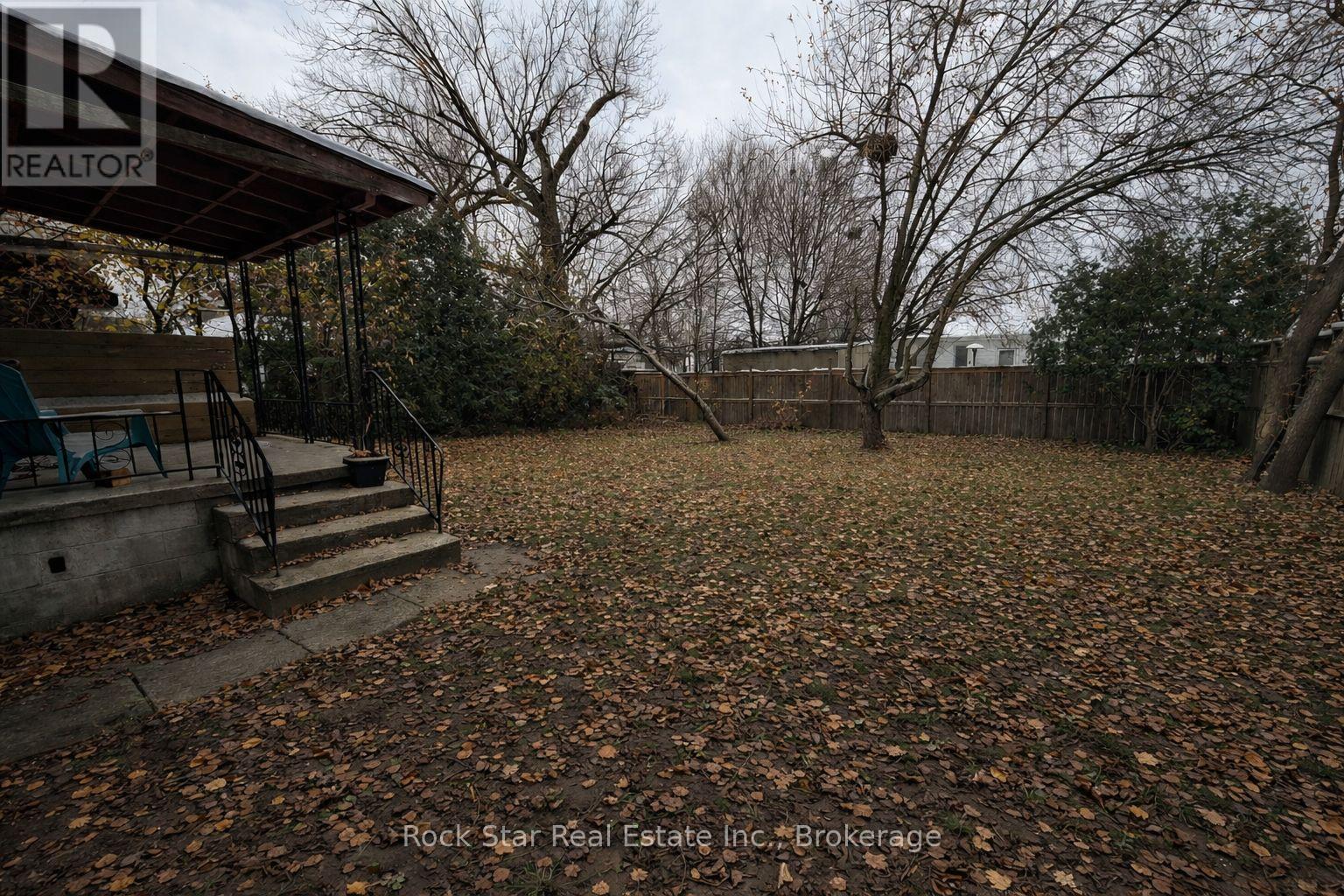 30 West 1st Street, Hamilton, Ontario  L9C 3B8 - Photo 18 - X12604206