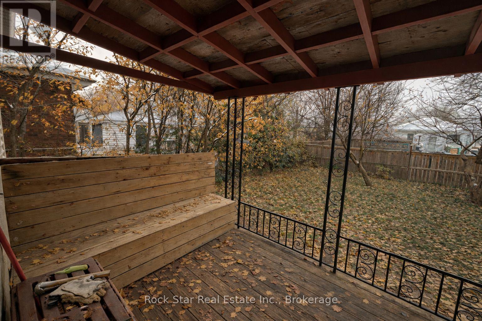 30 West 1st Street, Hamilton, Ontario  L9C 3B8 - Photo 17 - X12604206