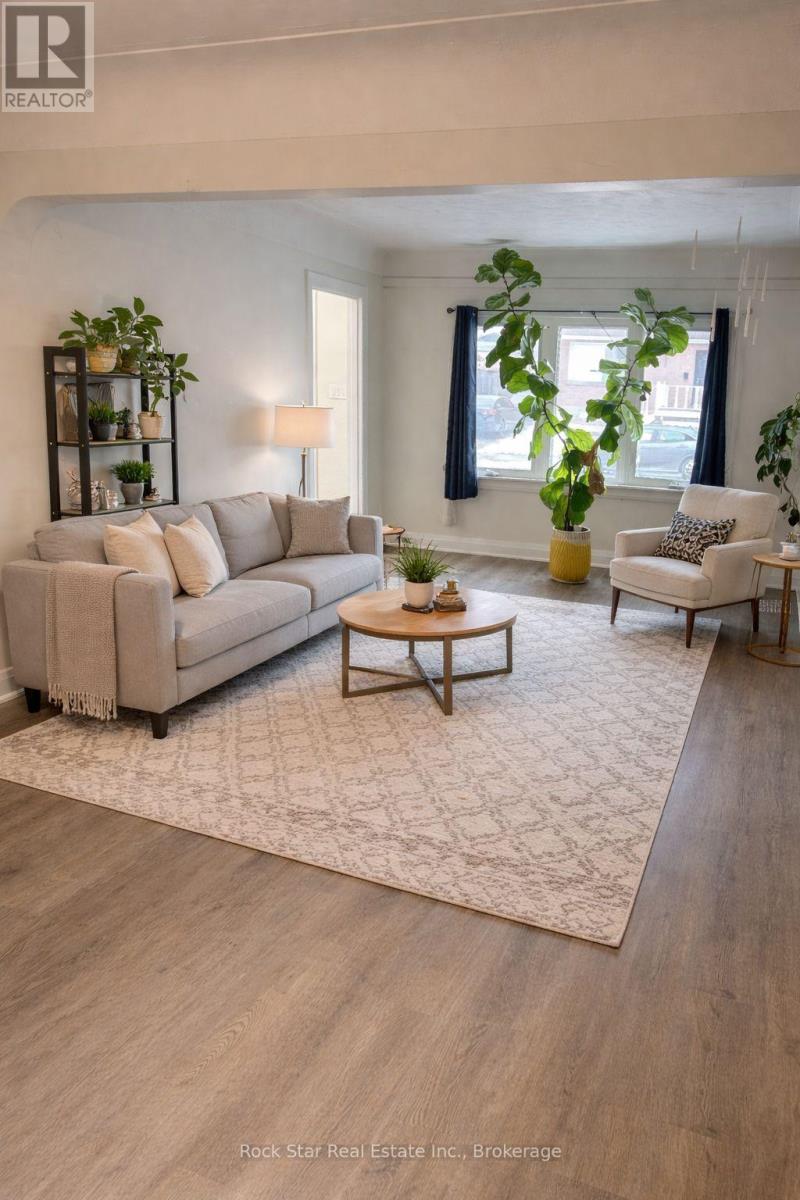 30 West 1st Street, Hamilton, Ontario  L9C 3B8 - Photo 7 - X12604206