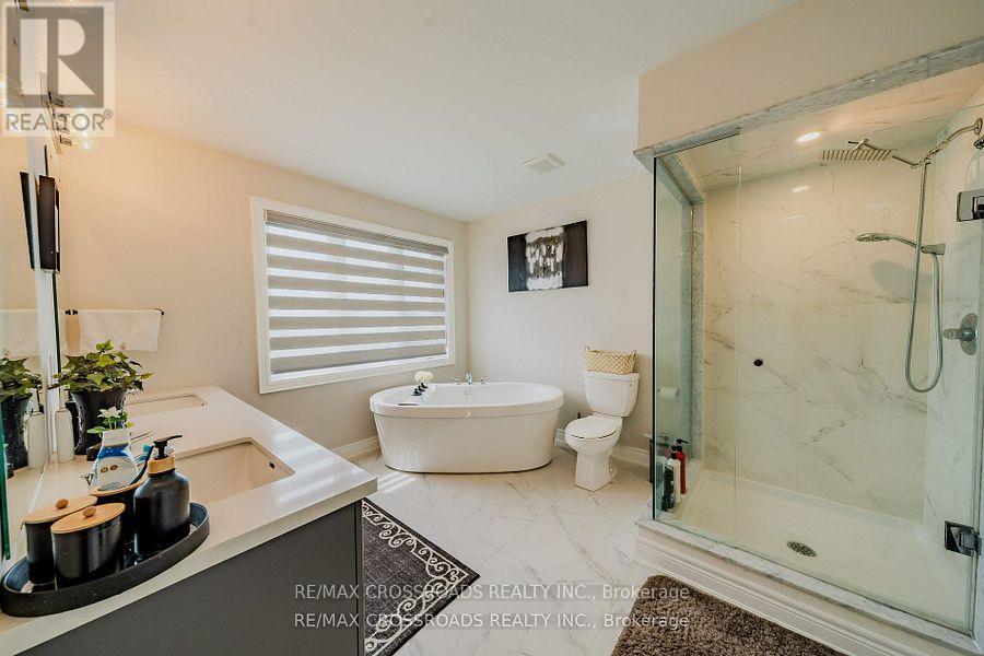 50 Carriage Shop Bend, East Gwillimbury, Ontario  L9N 0Y5 - Photo 20 - N12643518