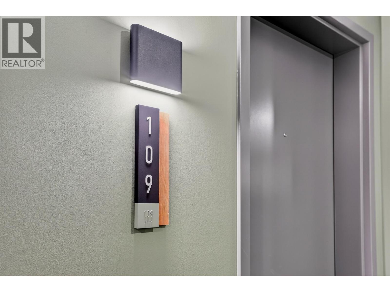 4280 Red Mountain Road Unit# 109, Rossland, British Columbia  V0G 1Y0 - Photo 4 - 10371386