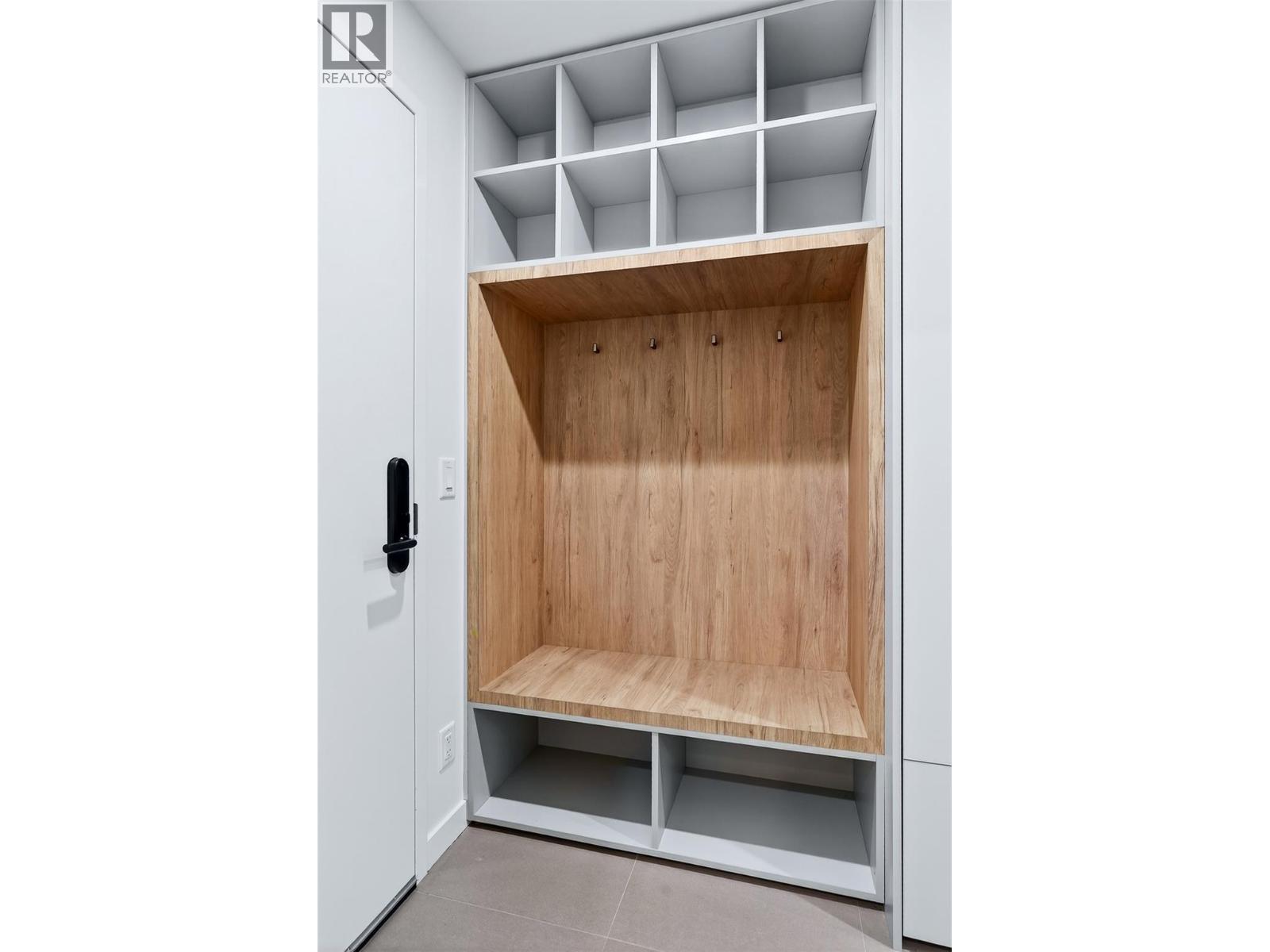 4280 Red Mountain Road Unit# 109, Rossland, British Columbia  V0G 1Y0 - Photo 5 - 10371386