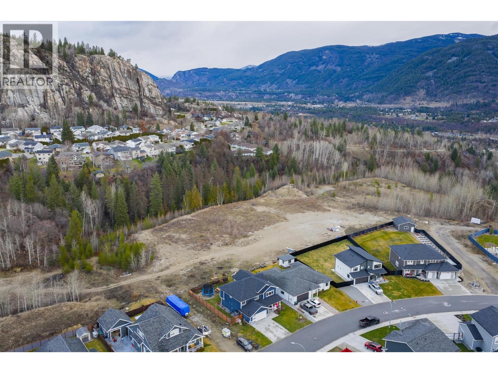 3921 Grandview Drive, Castlegar, British Columbia  V1N 4X9 - Photo 14 - 10371384