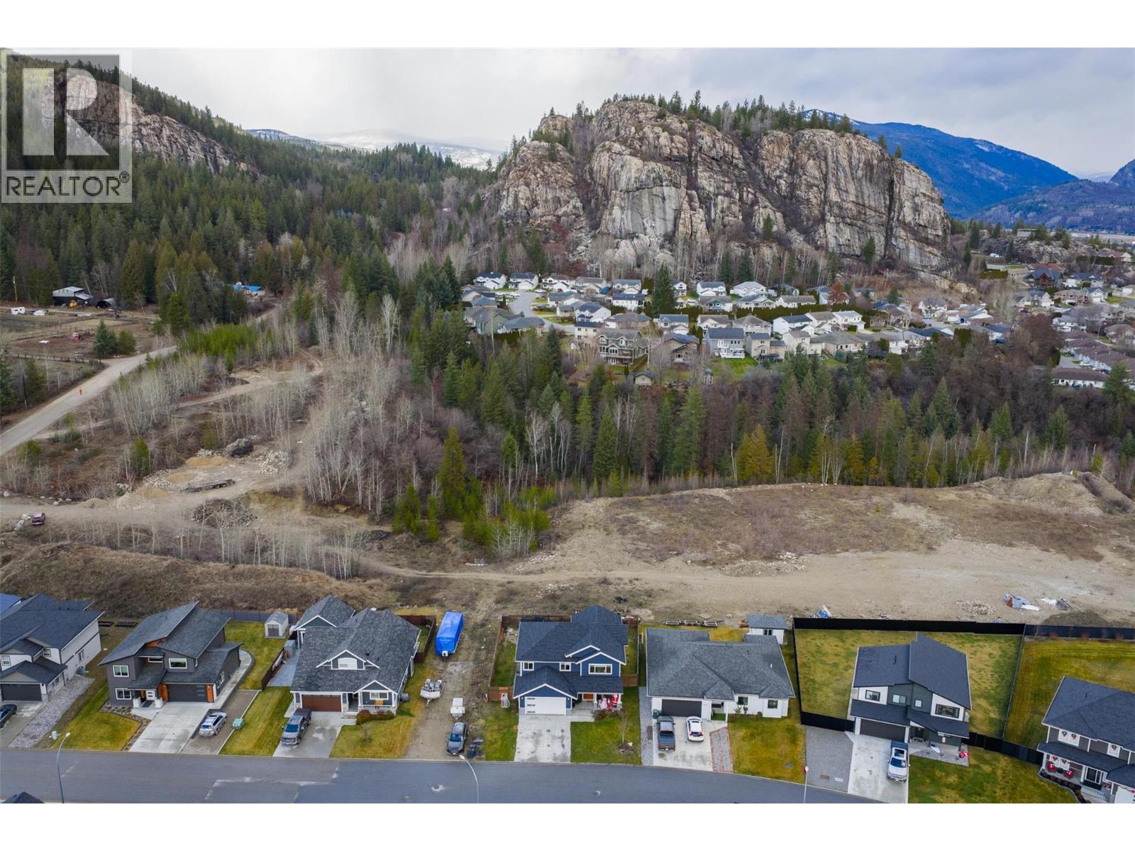 3921 Grandview Drive, Castlegar, British Columbia  V1N 4X9 - Photo 15 - 10371384