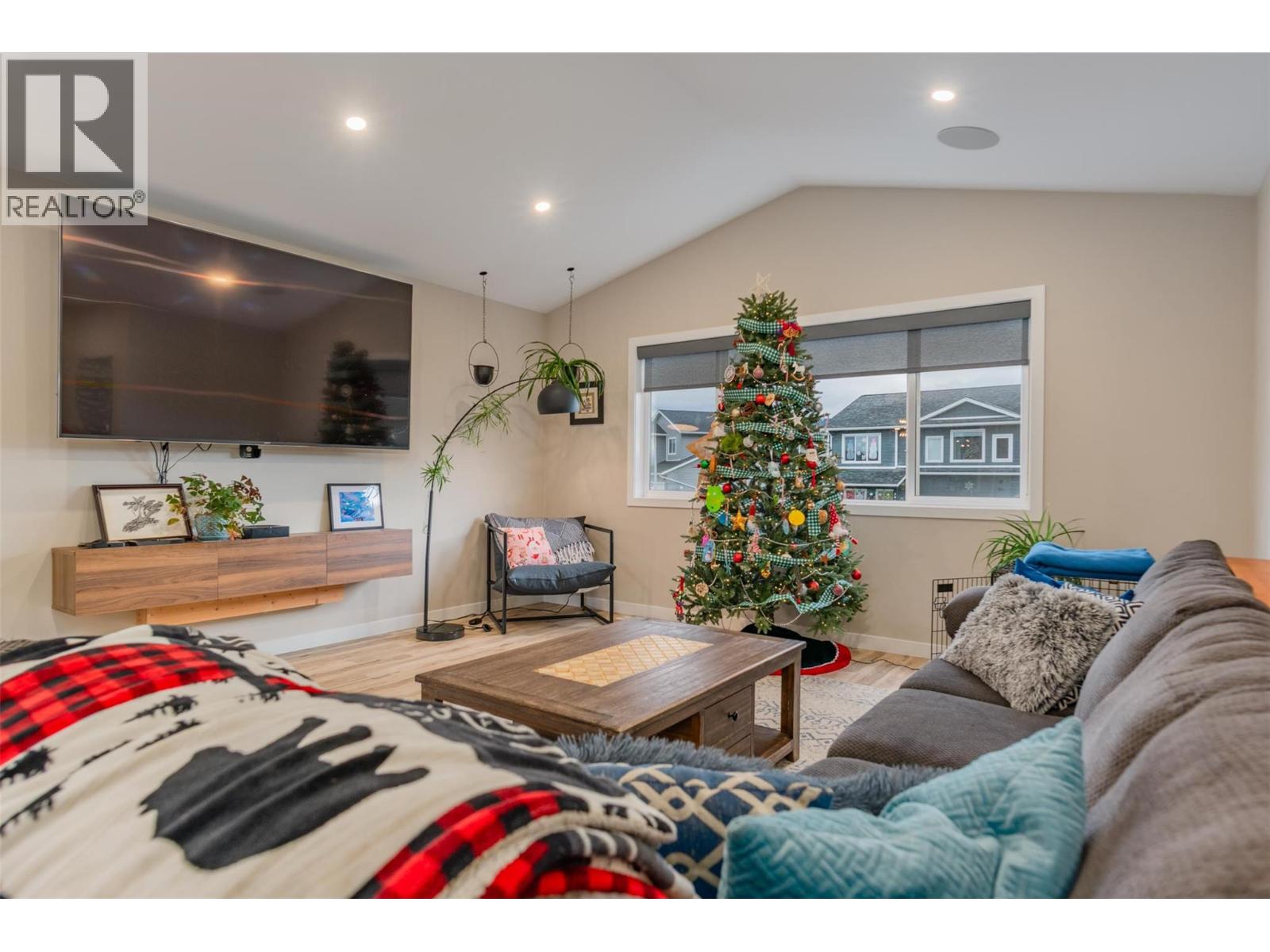 3921 Grandview Drive, Castlegar, British Columbia  V1N 4X9 - Photo 42 - 10371384