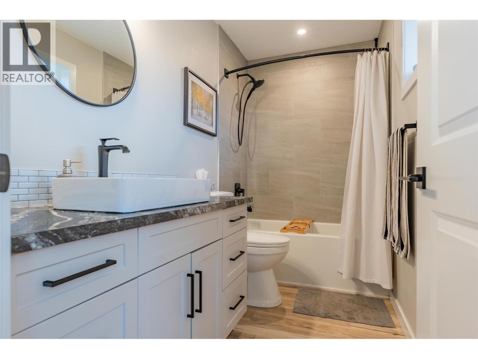 3921 Grandview Drive, Castlegar, British Columbia  V1N 4X9 - Photo 50 - 10371384