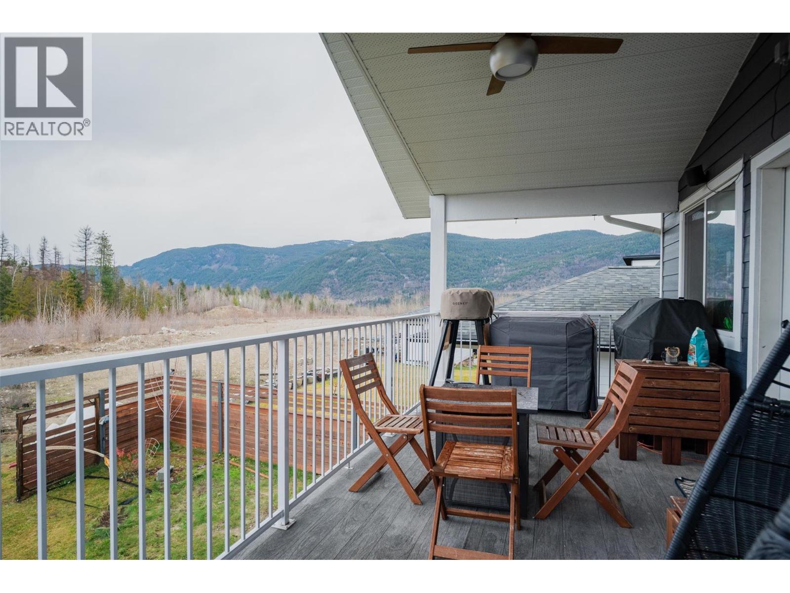 3921 Grandview Drive, Castlegar, British Columbia  V1N 4X9 - Photo 56 - 10371384