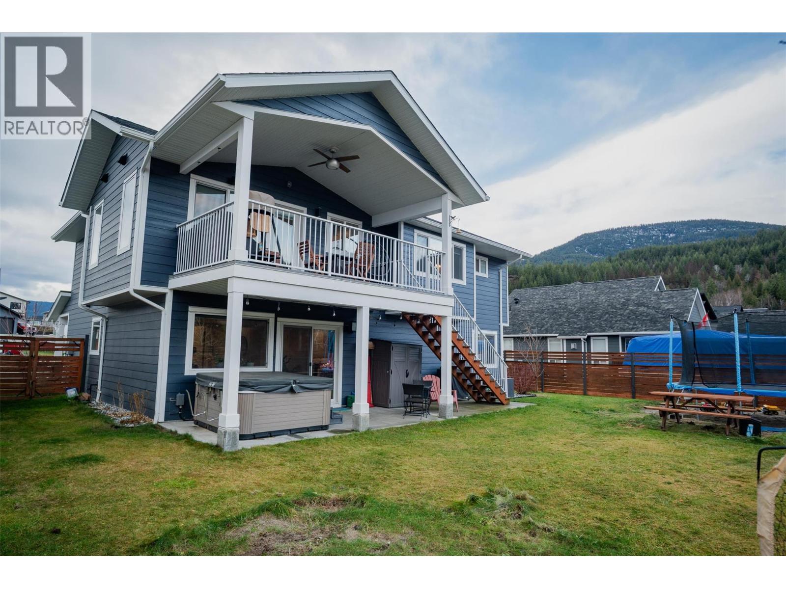 3921 Grandview Drive, Castlegar, British Columbia  V1N 4X9 - Photo 67 - 10371384