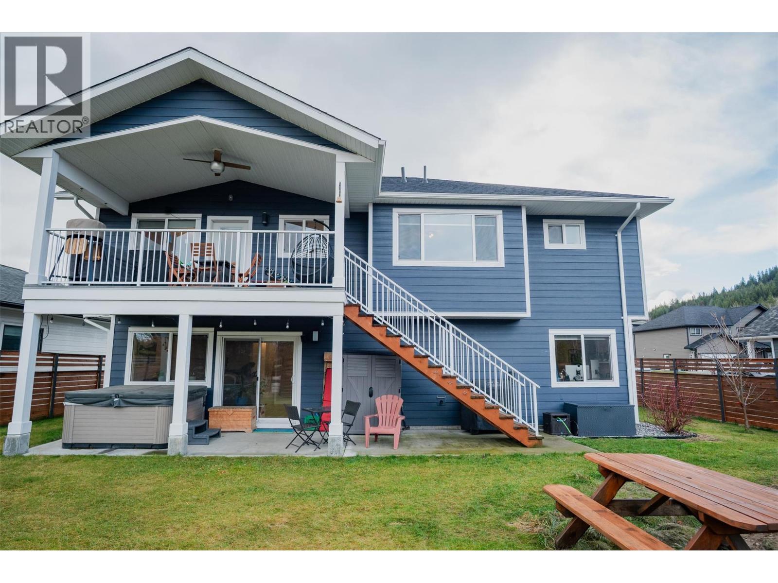 3921 Grandview Drive, Castlegar, British Columbia  V1N 4X9 - Photo 68 - 10371384