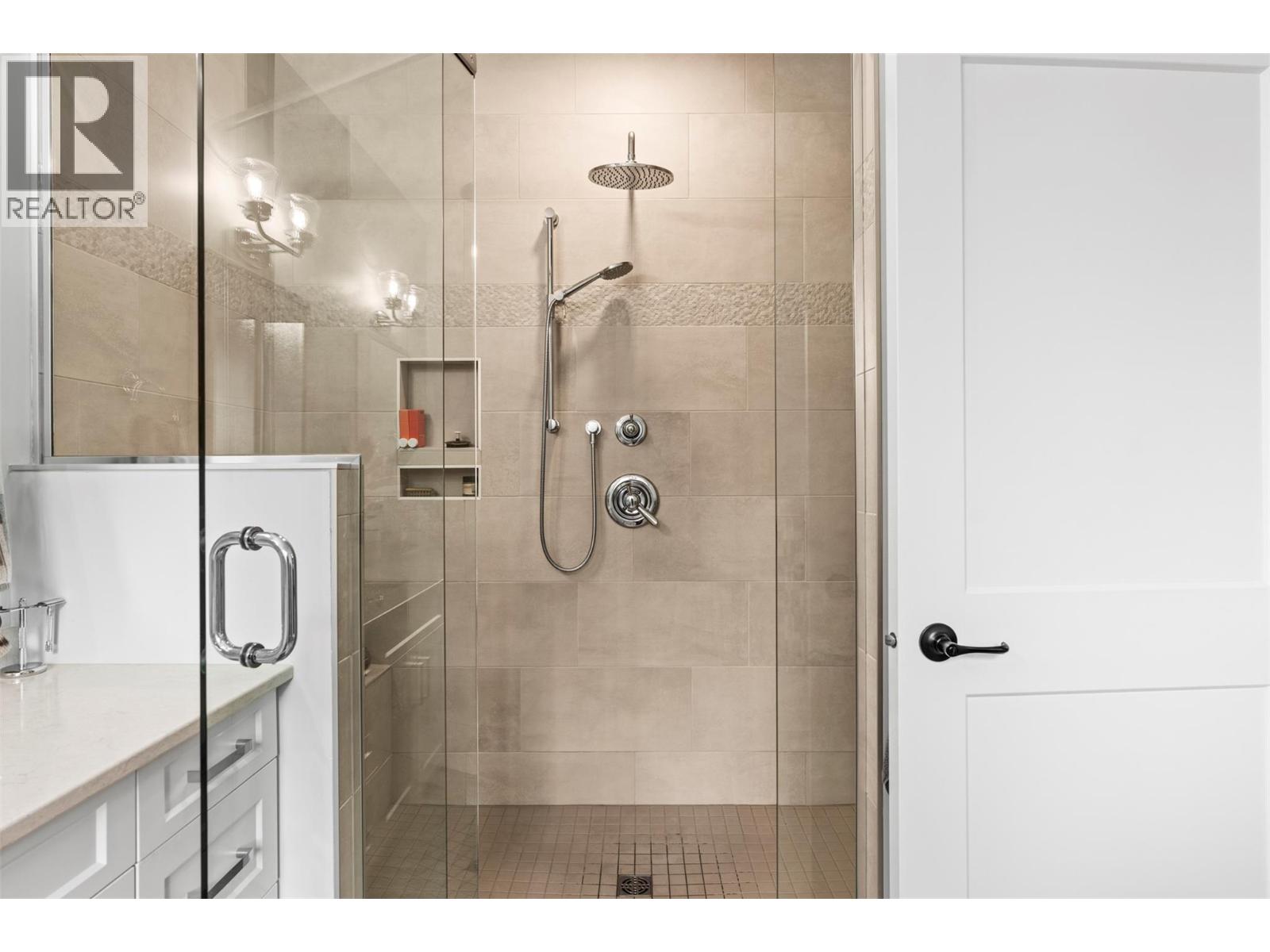 2444 York Avenue Unit# 8, Armstrong, British Columbia  V4Y 0Y3 - Photo 36 - 10370898