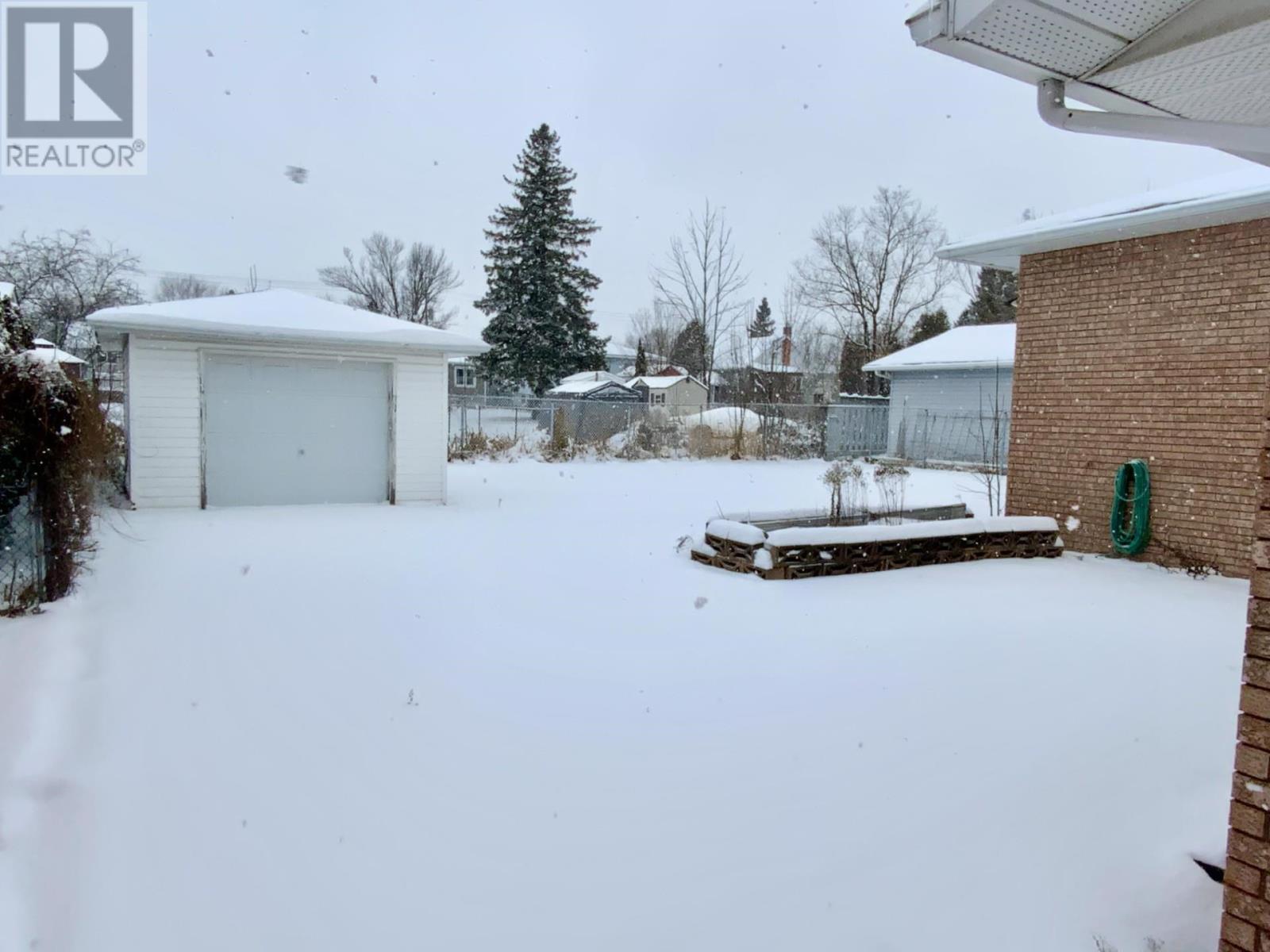 15 Fields Square, Sault Ste. Marie, Ontario  P6B 6H1 - Photo 28 - SM253413