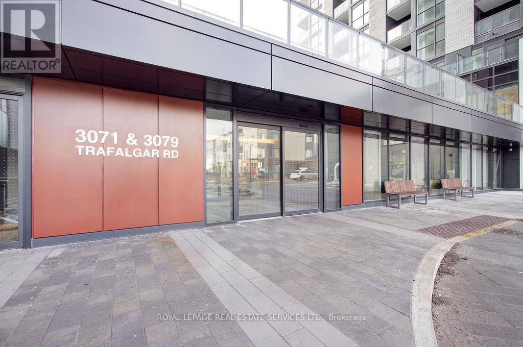 2009 - 3079 Trafalgar Road, Oakville, Ontario  L6H 8C5 - Photo 2 - W12643528