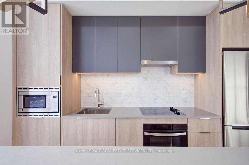 2009 - 3079 Trafalgar Road, Oakville, Ontario  L6H 8C5 - Photo 7 - W12643528