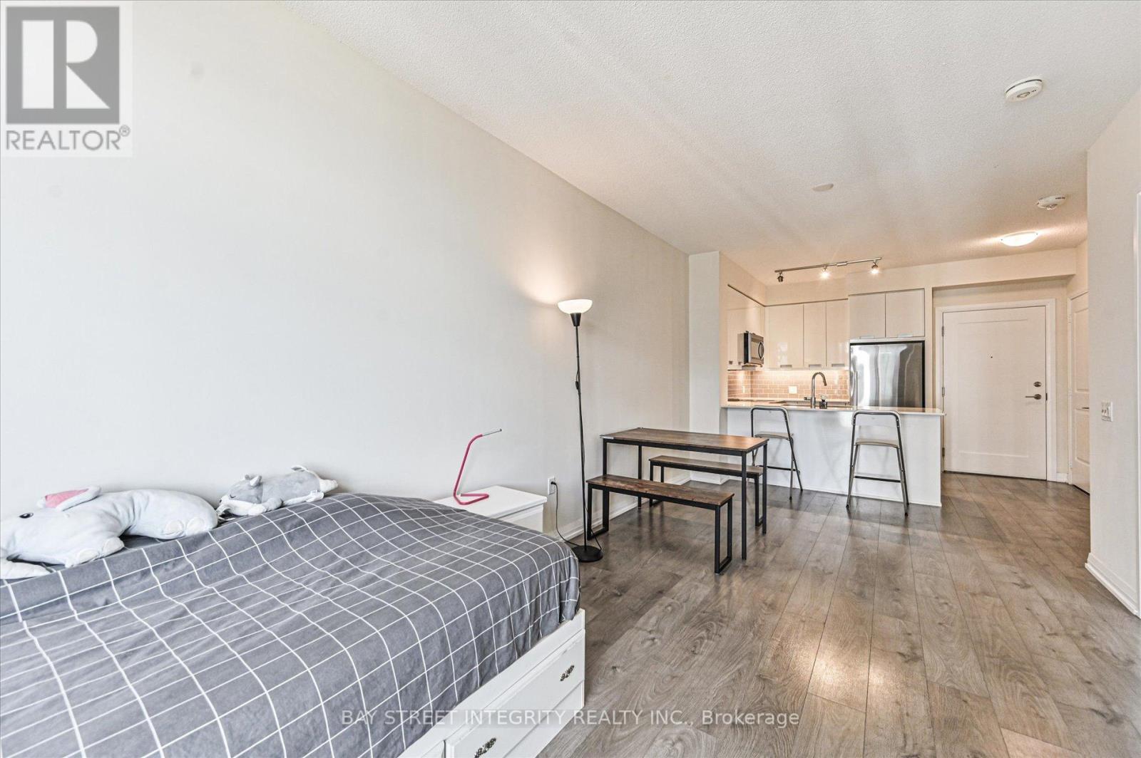 2719 - 35 Watergarden Drive, Mississauga, Ontario  L5R 0G8 - Photo 12 - W12643546